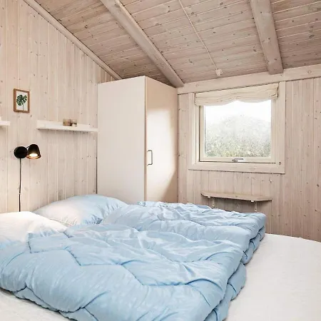 10 Person In Humble-by Traum Nordenbro Vesteregn