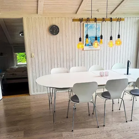 Сasa de vacaciones Four-bedroom In 3
